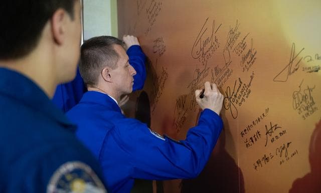 NASA image: Expedition 72 Preflight