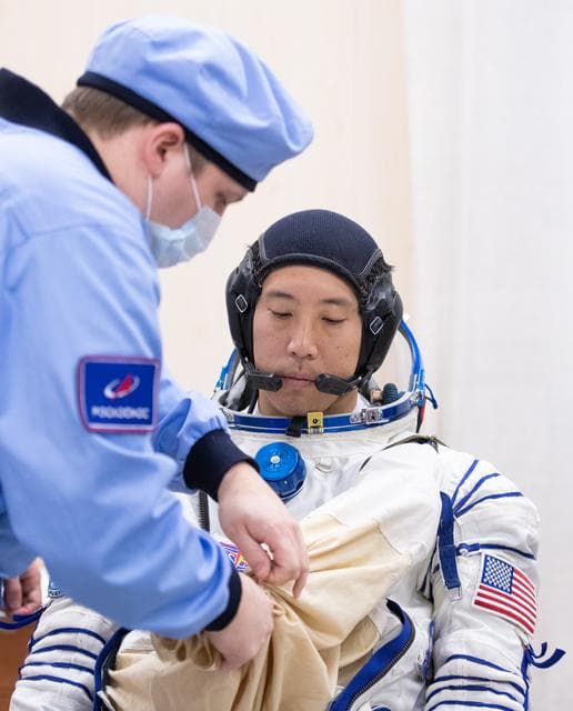 NASA image: Expedition 73 Preflight