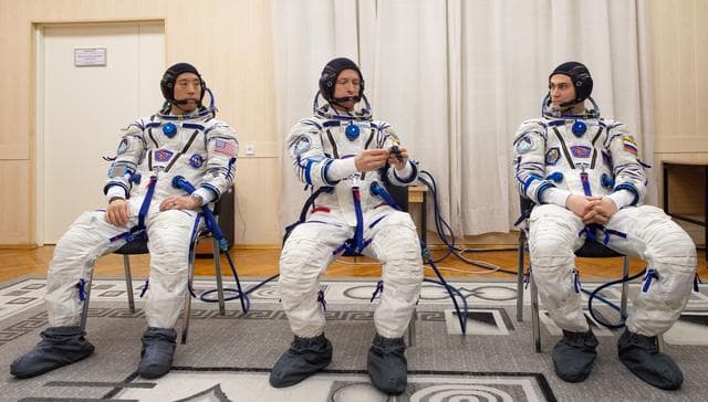 NASA image: Expedition 73 Preflight