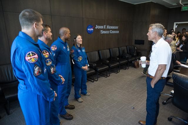 NASA image: Acting Administrator Sean Duffy Meets with Artemis II Astronauts