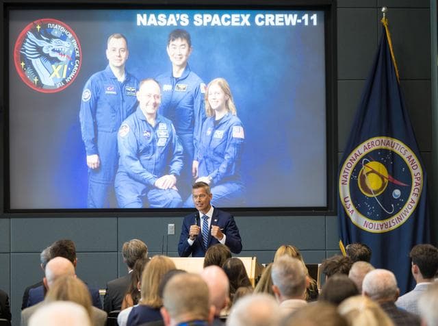 NASA image: Acting NASA Admin Sean Duffy at Crew-11 Briefing