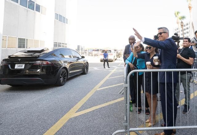 NASA image: NASA’s SpaceX Crew-11 Crew Walkout