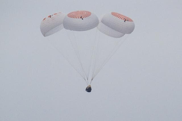 NASA image: NASA’s SpaceX Crew-10 Splashdown