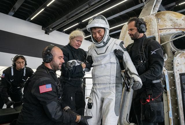 NASA image: NASA’s SpaceX Crew-10 Splashdown