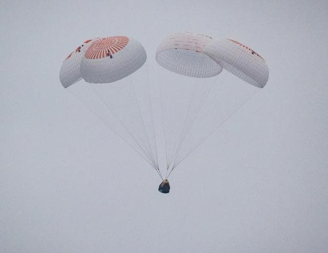 NASA image: NASA’s SpaceX Crew-10 Splashdown