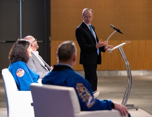 NASA image: NASA Astronauts Wilmore and Williams at Boeing Headquarters