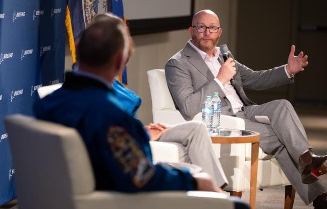 NASA image: NASA Astronauts Wilmore and Williams at Boeing Headquarters