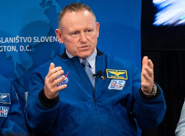 Expedition 72 Astronauts at the Embassy of Slovenia