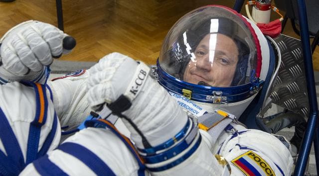 NASA image: Expedition 74 Preflight