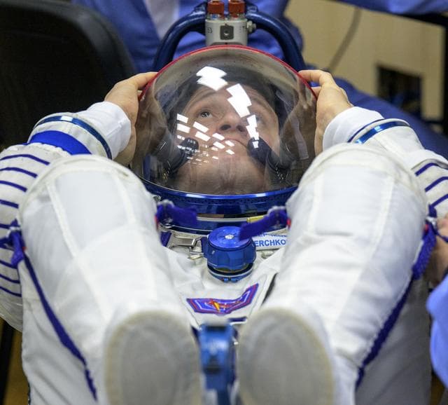 NASA image: Expedition 74 Preflight