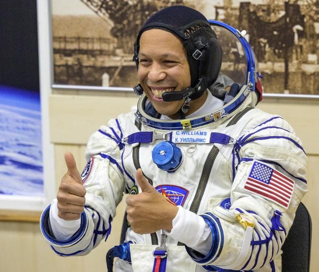 NASA image: Expedition 74 Preflight