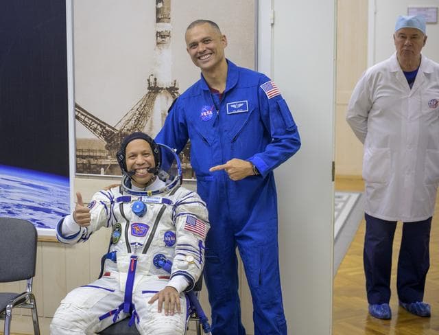 NASA image: Expedition 74 Preflight