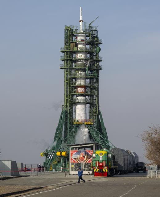 NASA image: Expedition 74 Preflight