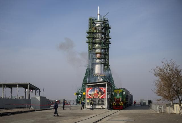 NASA image: Expedition 74 Preflight