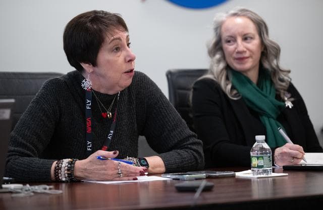 NASA Associate Administrator Meets with German Minister for Rese