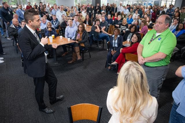 NASA image: Administrator Isaacman Visits Marshall