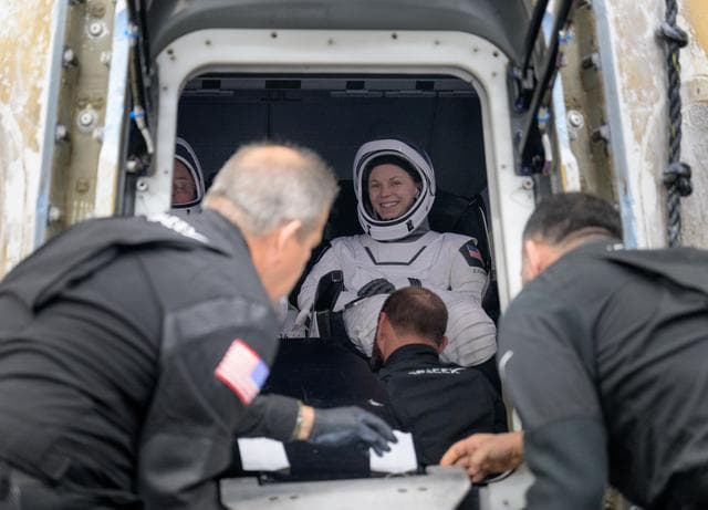 NASA image: NASA’s SpaceX Crew-11 Splashdown