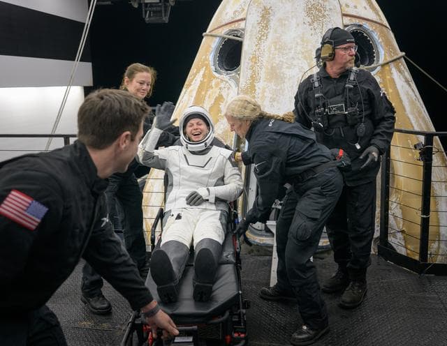 NASA image: NASA’s SpaceX Crew-11 Splashdown