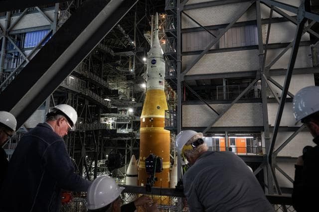 Artemis II Rollout