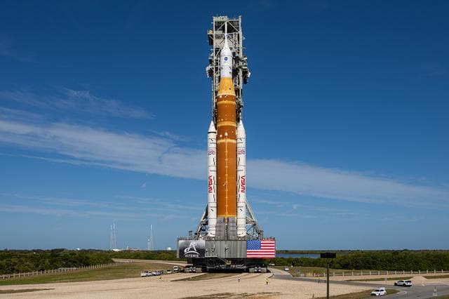 NASA image: Artemis II rollout