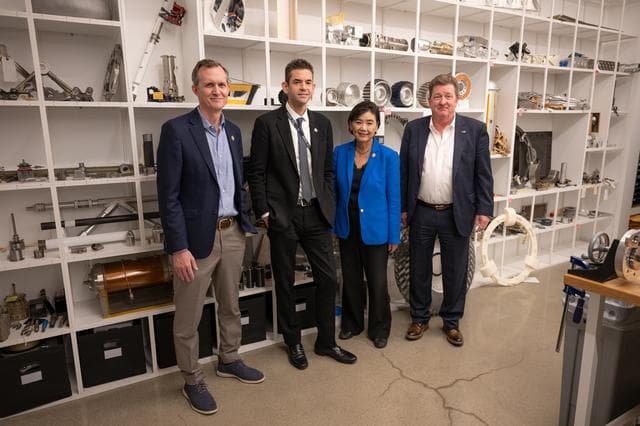 NASA image: Administrator Isaacman Visits JPL