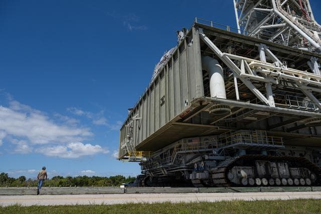 NASA image: Mobile Launcher 1 Returns to Vehicle Assembly Building