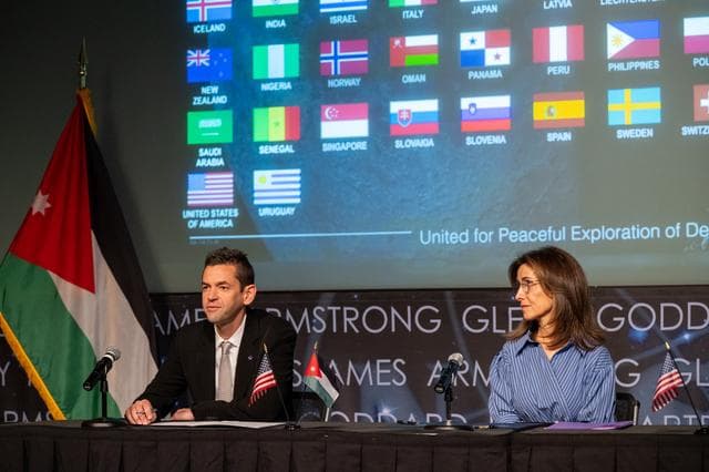 NASA image: Jordan Artemis Accords Signing