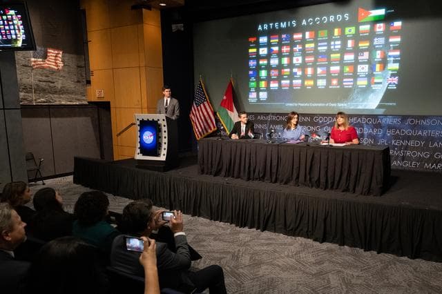 NASA image: Jordan Artemis Accords Signing