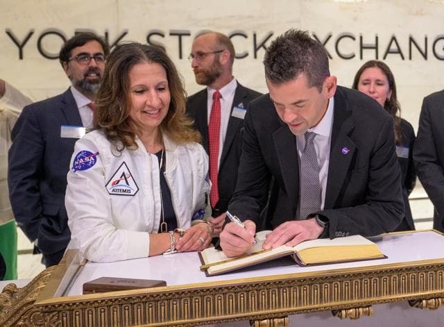 NASA image: NASA Administrator Rings NYSE Opening Bell