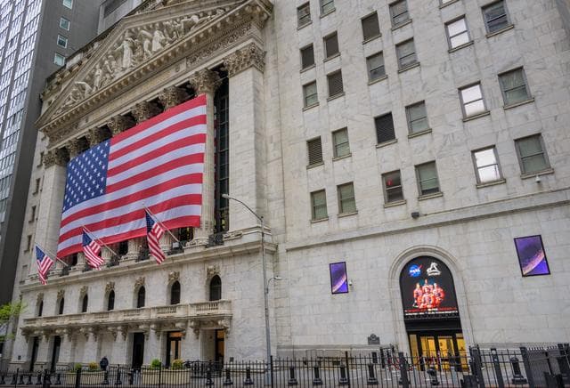 NASA image: NASA Administrator Rings NYSE Opening Bell