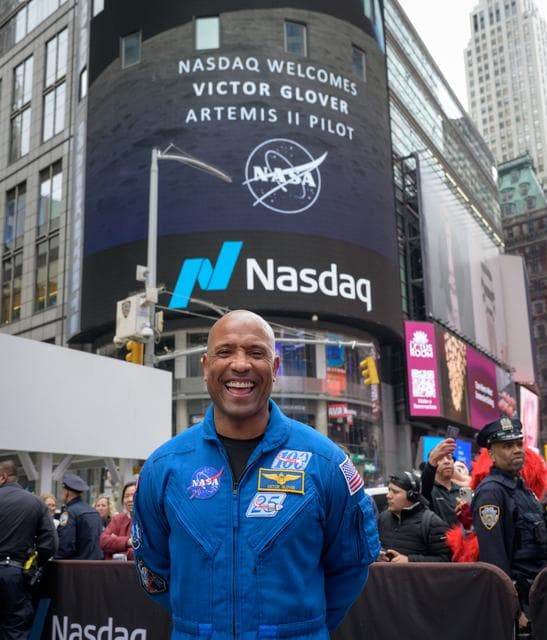 NASA image: NASA Artemis II Crew Rings Nasdaq Closing Bell