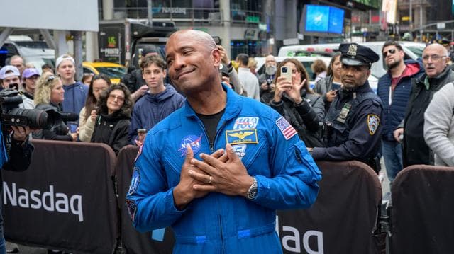 NASA image: NASA Artemis II Crew Rings Nasdaq Closing Bell