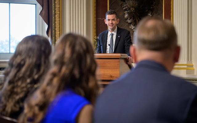 NASA image: Matt Anderson Sworn In as NASA  Deputy Administrator