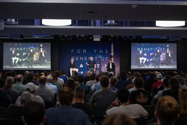 Administrator Isaacman Visits Blue Origin