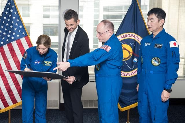 NASA image: Admin Isaacman Meets with Crew of Expedition 73/74