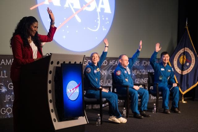 (Frontier Forum Talk with Crew of Expedition 73/74)