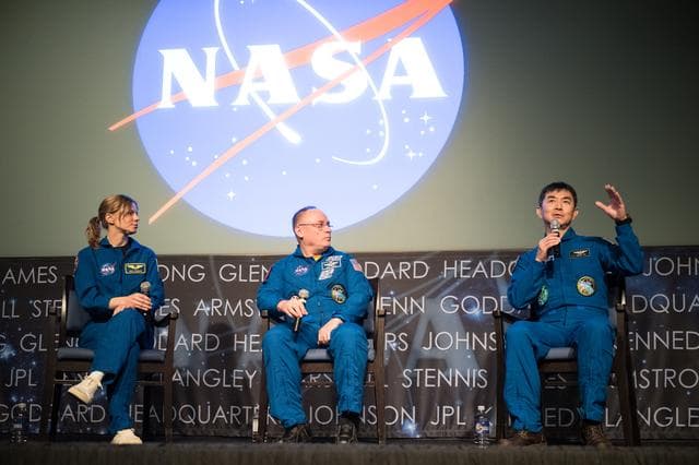 NASA image: (Frontier Forum Talk with Crew of Expedition 73/74)