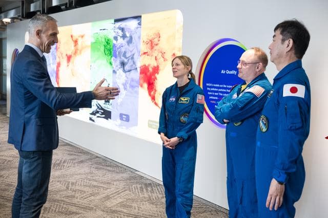 NASA image: Expedition 73 and 74 Tour Earth Information Center