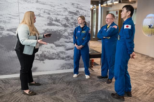 NASA image: Expedition 73 and 74 Tour Earth Information Center