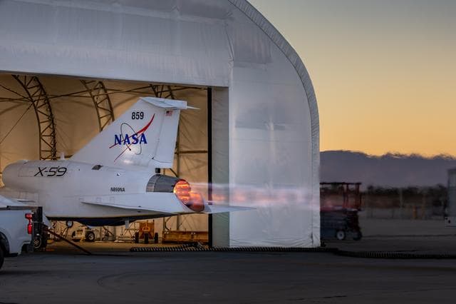 NASA image: Deck 2 Deck 3 Engine Run Round 2