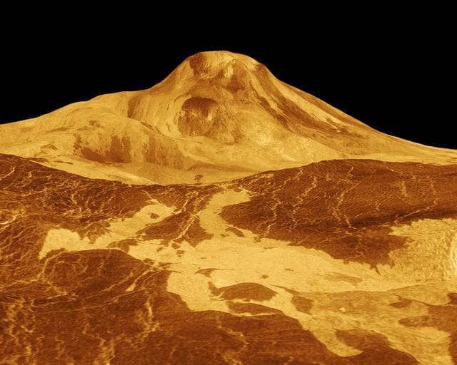 NASA image: Venus - 3-D Perspective View of Maat Mons