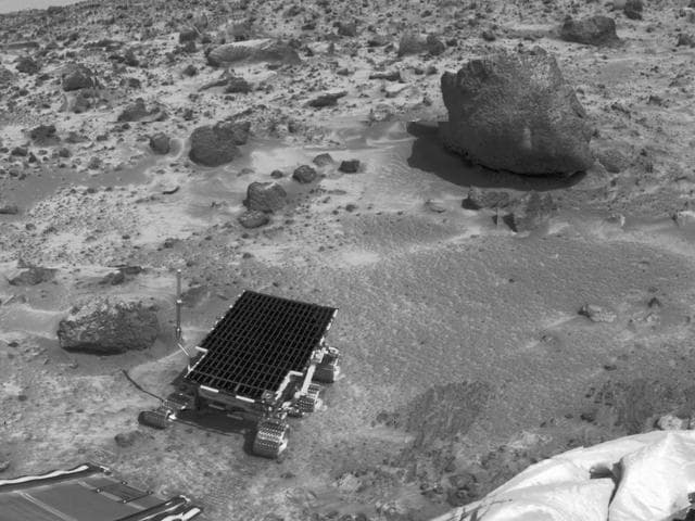 NASA image: Sojourner, Barnacle