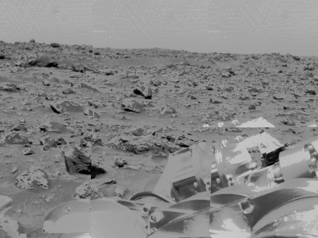 NASA image: Rocky Terrain & Airbags