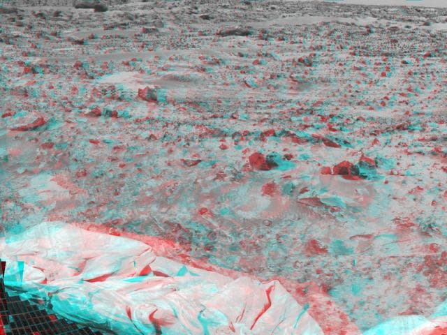 NASA image: Martian Terrain and Airbags - 3-D