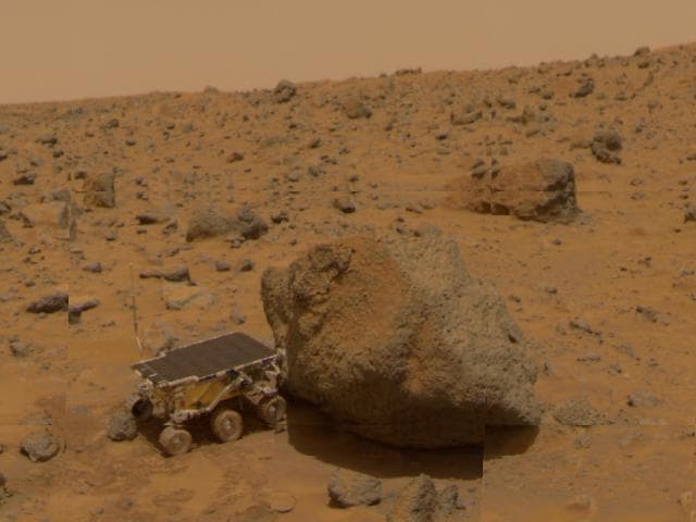 NASA image: Sojourner & Yogi