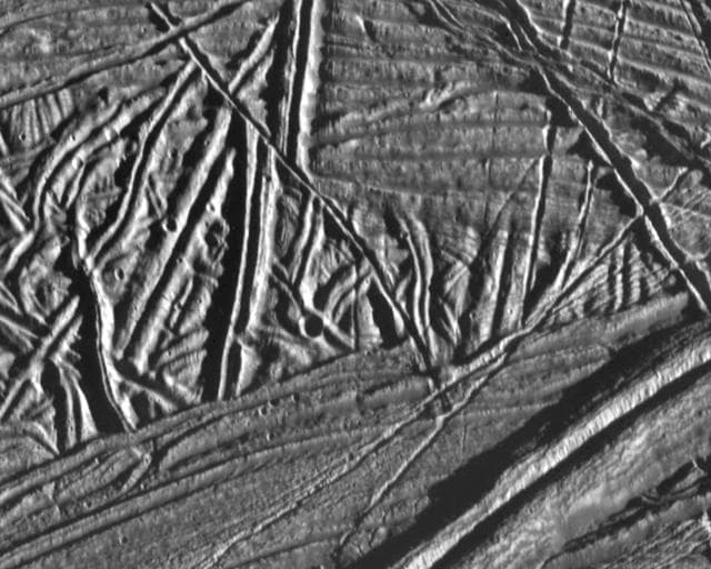 NASA image: Ridges and Fractures on Europa