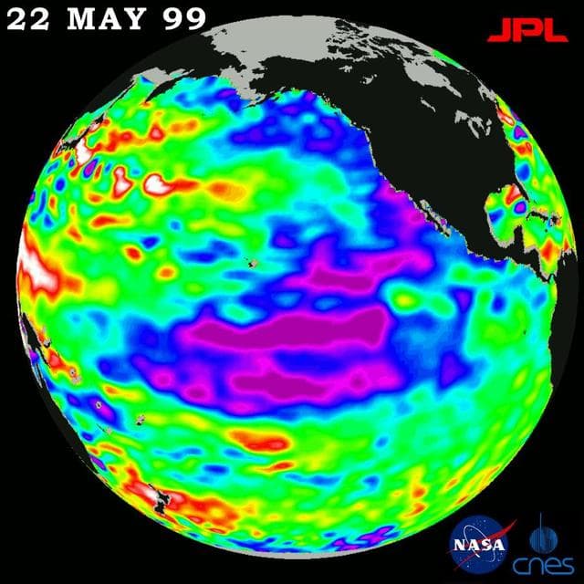 NASA image: TOPEX El Niño/La Niña - Entire Pacific is out of Whack, April 7, 1999