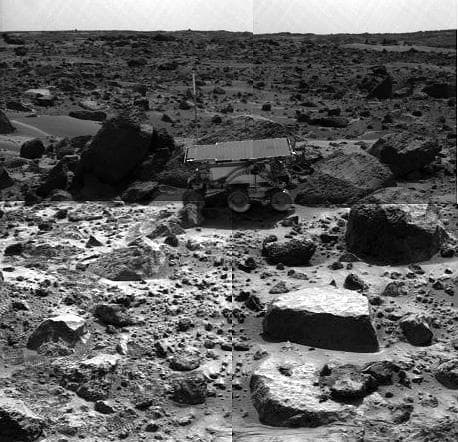 NASA image: Sojourner Rover Backing Away From Moe - Left Eye