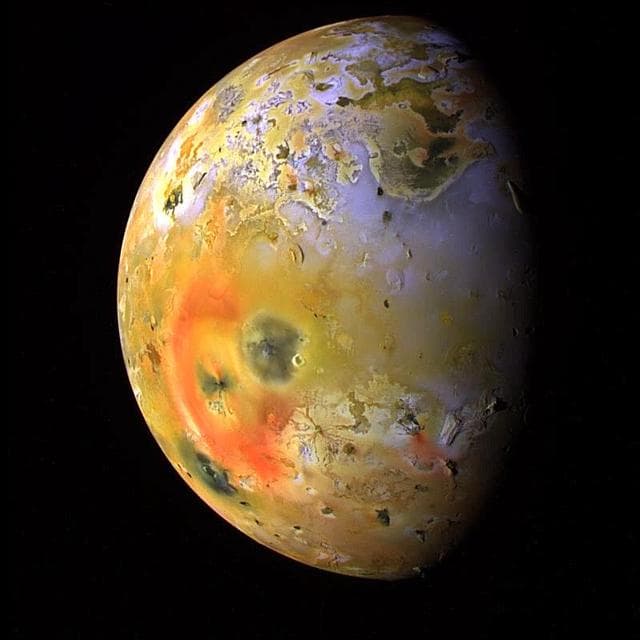 NASA image: Io Pele Hemisphere After Pillan Changes
