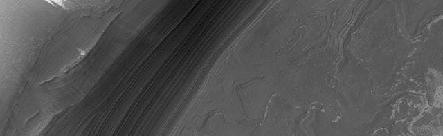 NASA image: Frost-free North Polar Layers in the Good Old Summertime